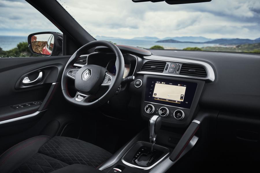 Интерьер Renault Kadjar Black Edition 2018 года  (WW) (фото 10 из 42)